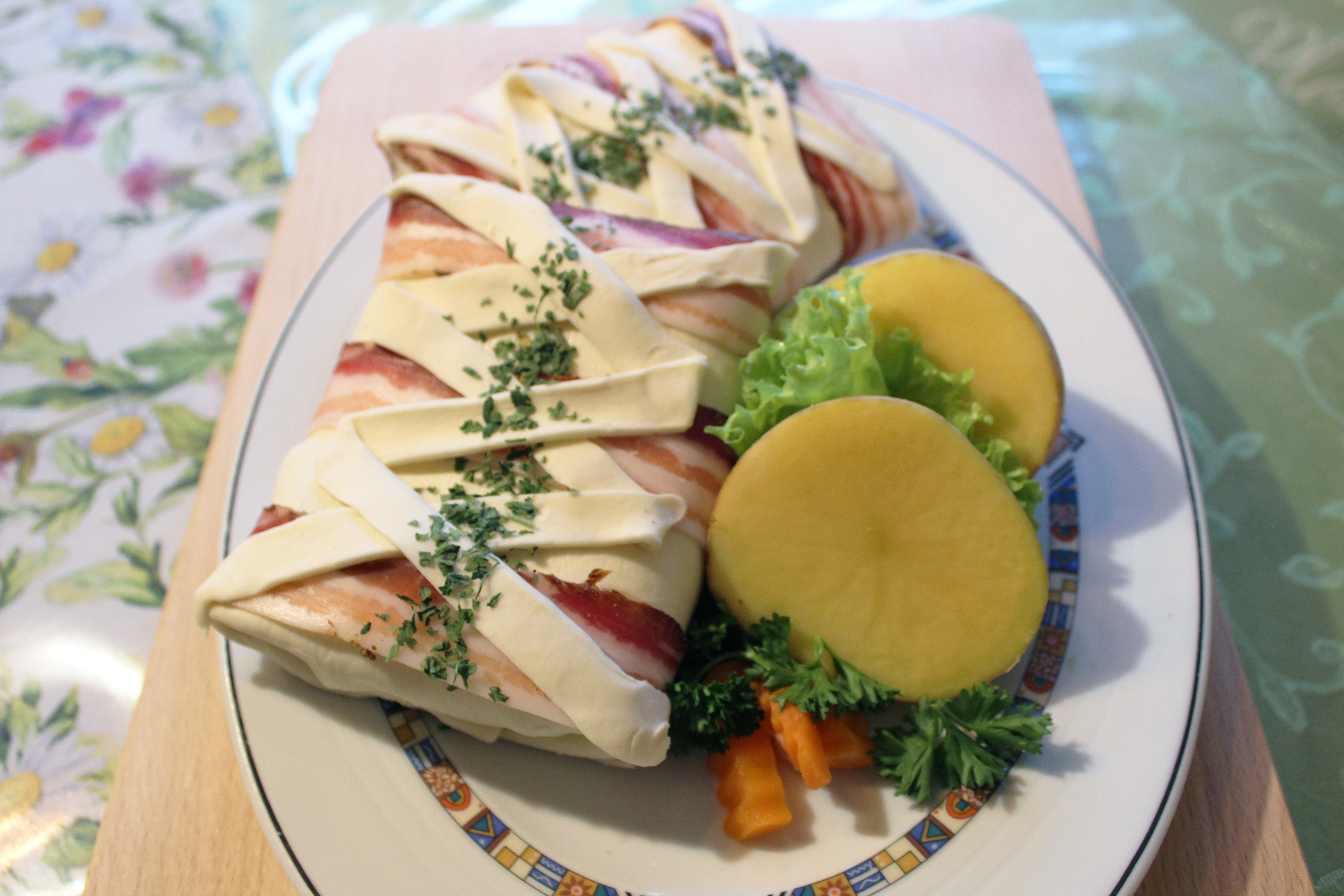 Strudel mit Faschiertem und Gemüse